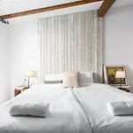сноуфлейк Snowflake Chalet&snowflake Дом отдыха *