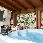 сноуфлейк Snowflake Chalet&snowflake Дом отдыха *
